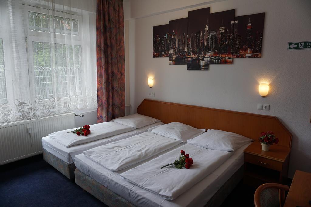 Itm Hotel Oase هامبورغ الغرفة الصورة